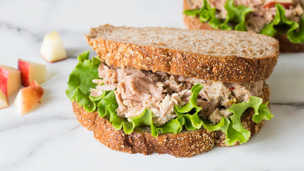 Apple & Tuna Sandwich